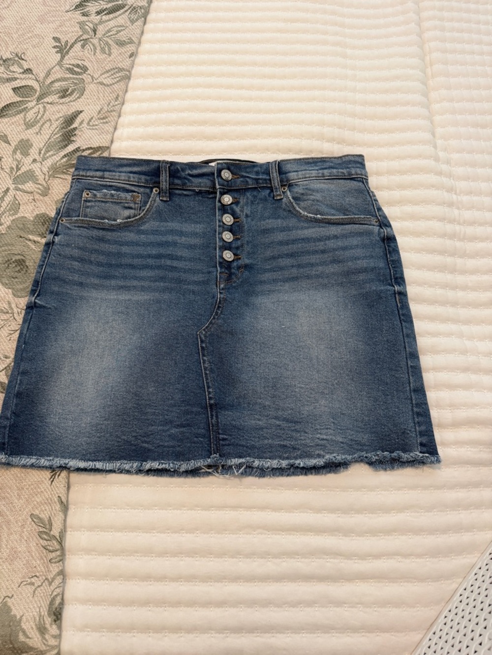 kenzie Distressed Button-Front Denim Mini Skirt in Blue